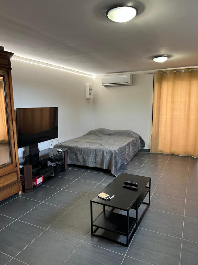 Studio Cosy Avec Grand Jardin Privatif Oasis Provencale A Taradeau Екстериор снимка